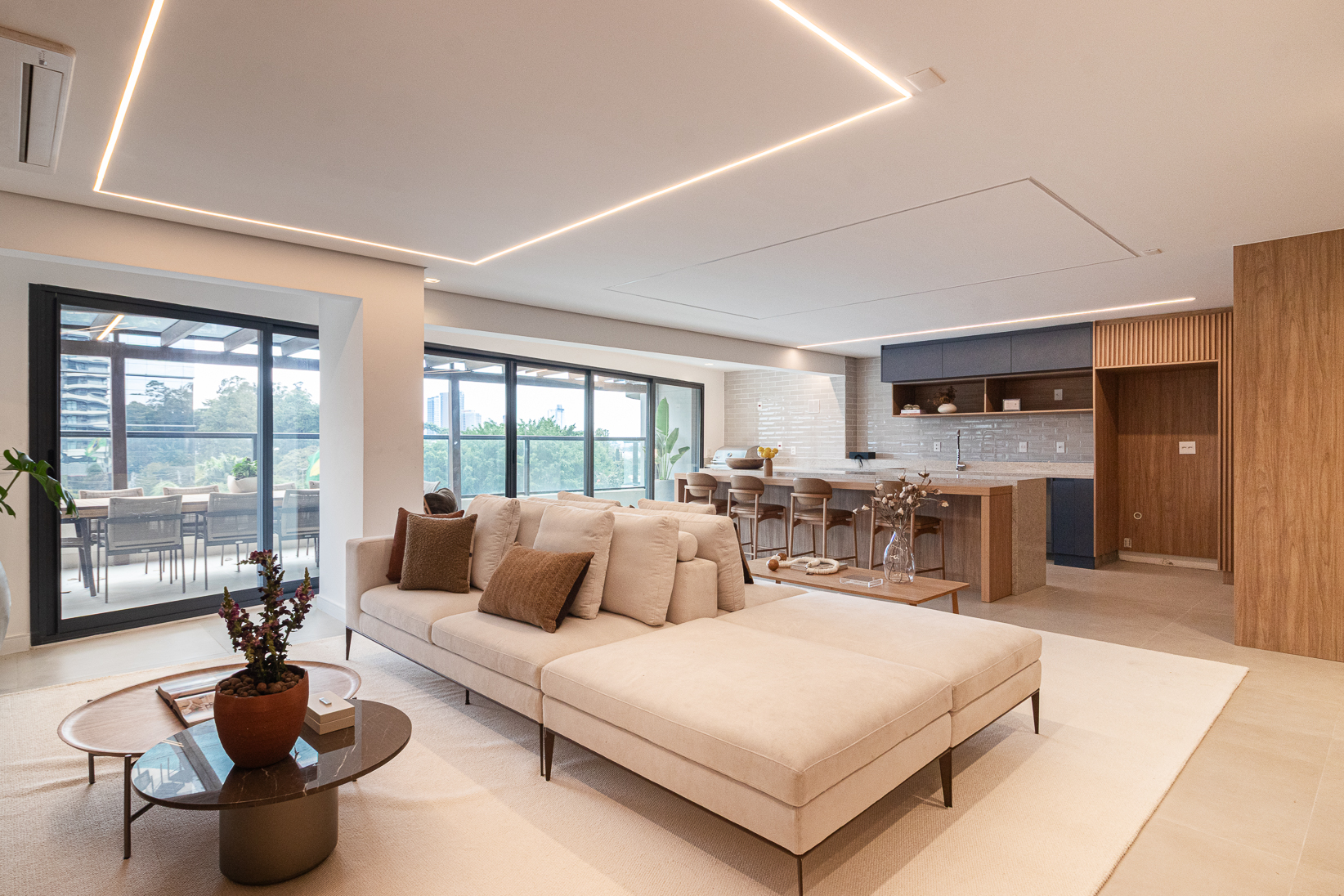 Apartamento Garden à Venda em Alphaville | Oka Mamoré | 270 m² | 3 Suítes