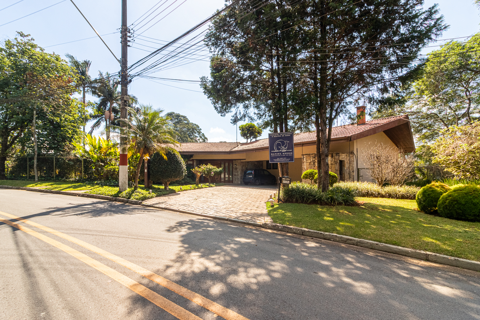 Casa á venda no Tamboré 1 em Alphaville